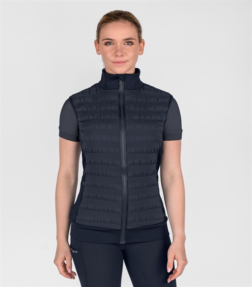 ELT Hybrid quilted vest. Model Seattle