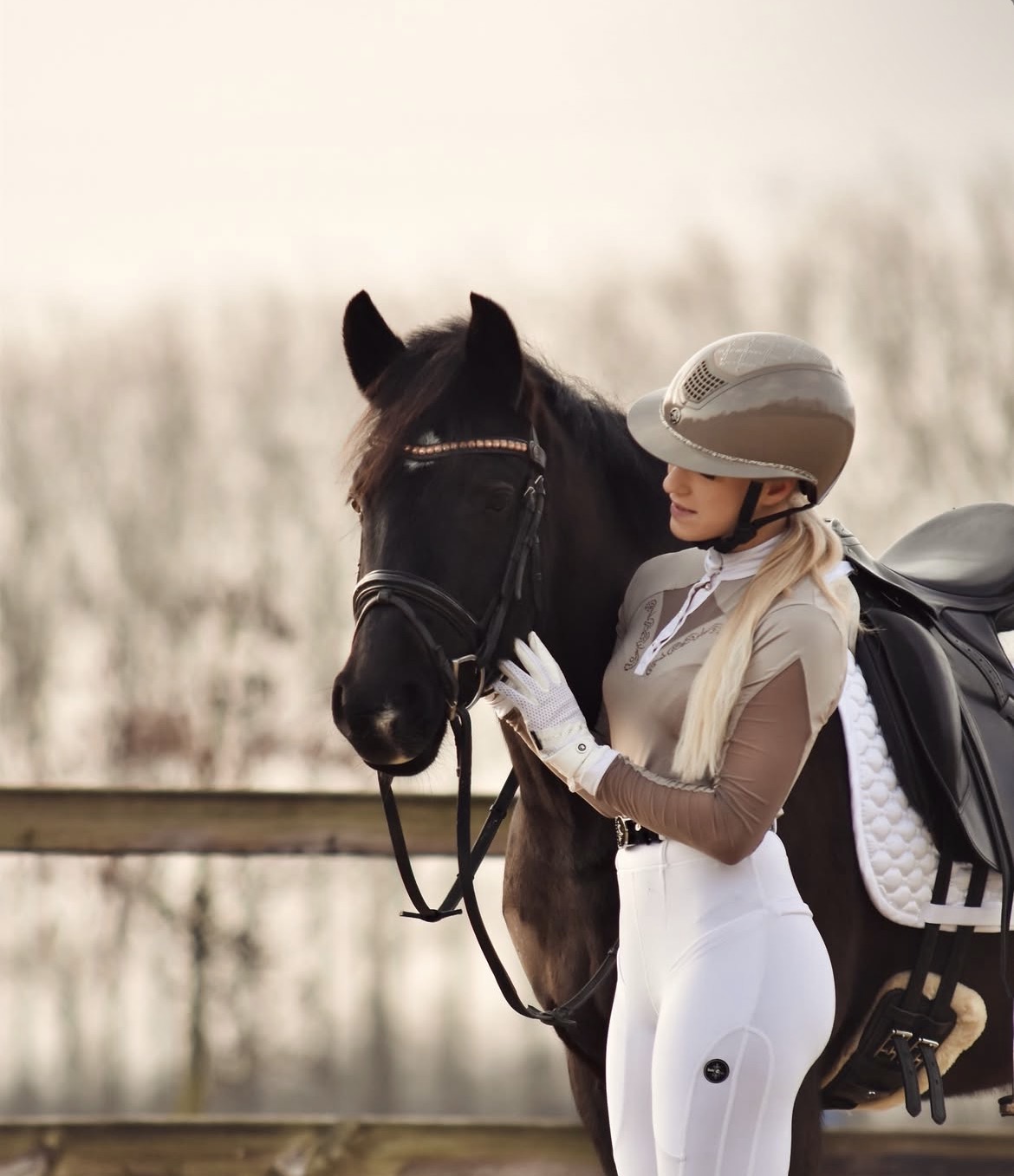 Rideudstyr til hest og rytter